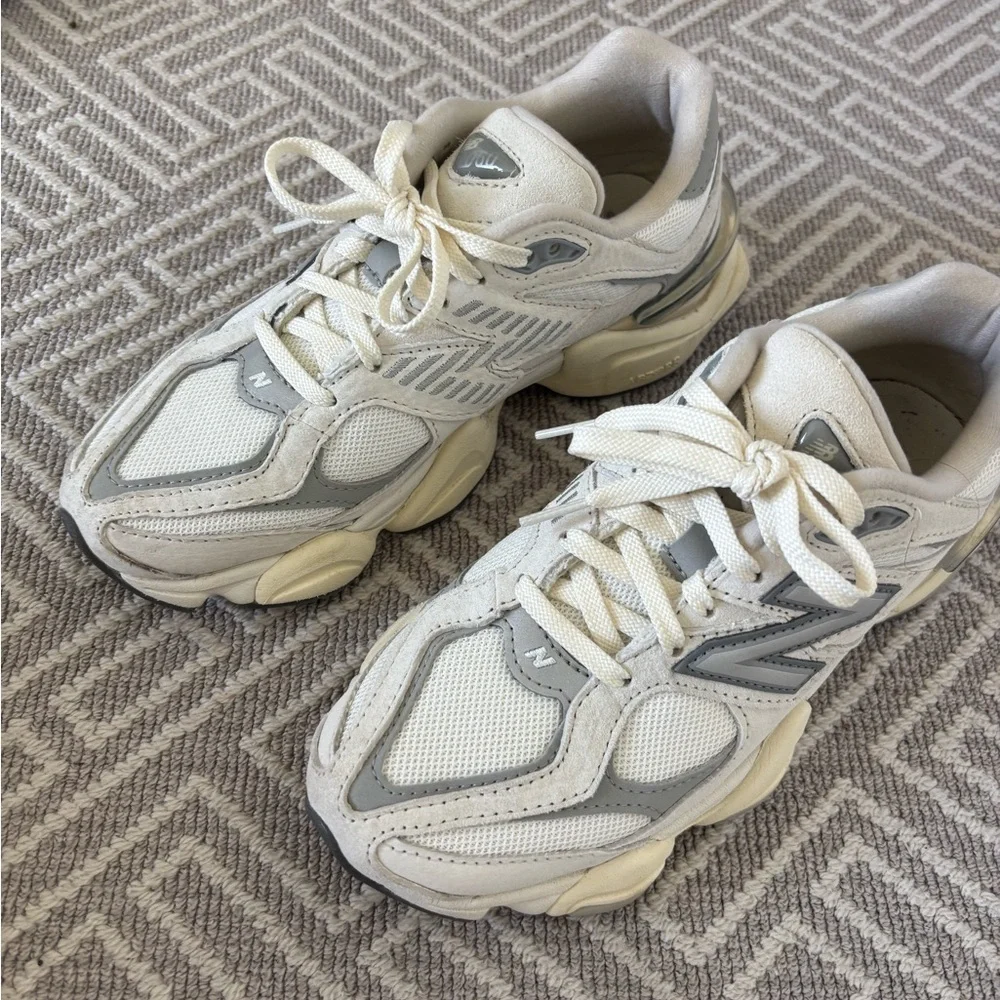 New Balance 9060 - Sea Salt/Rain Cloud - Great Condition - Picture 2 of 5